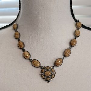 VTG Brass & Brown Tones - Vintage Necklace EUC Worn Once****